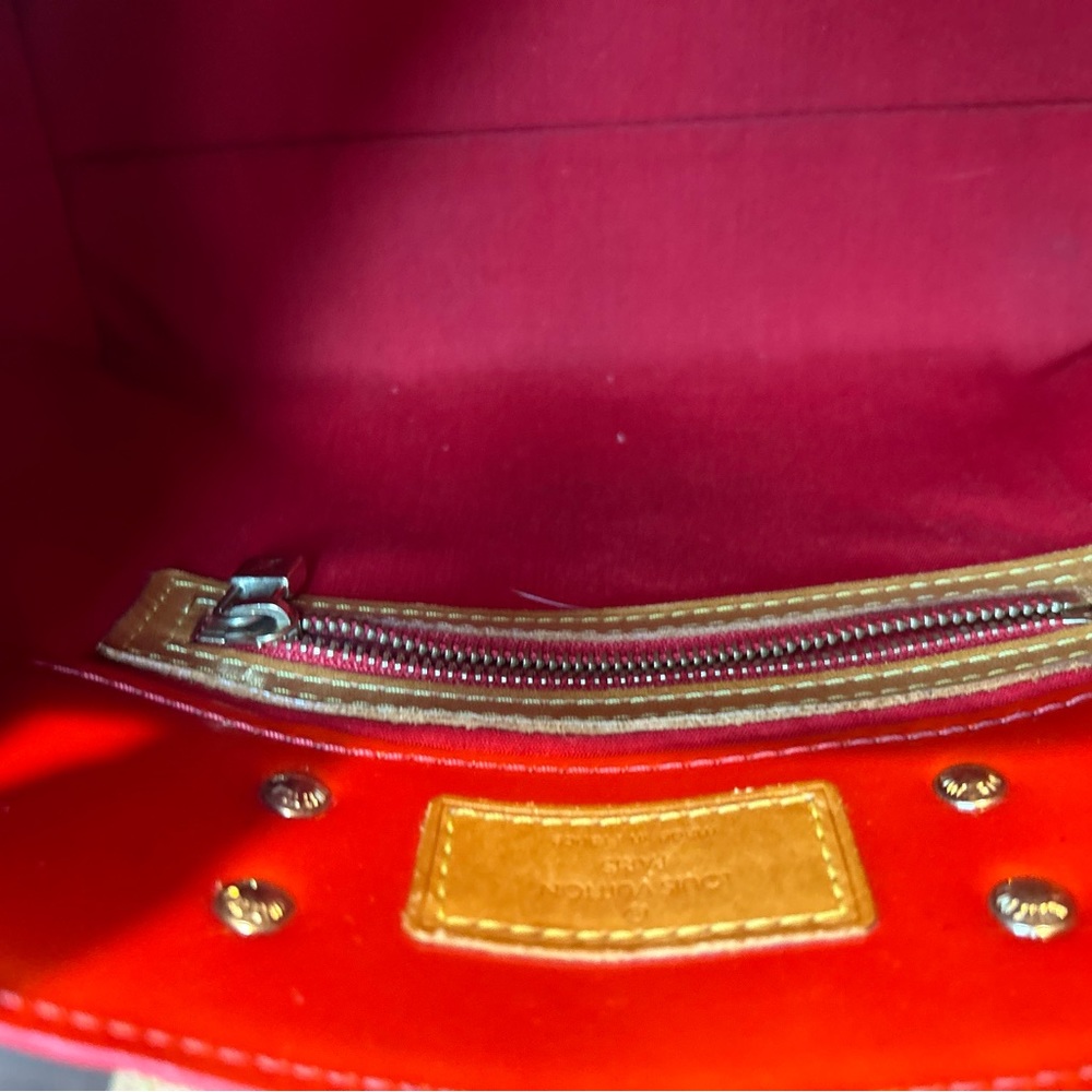 LOUIS VUITTON Vernis Red Reade PM M91088 used - Picture 15 of 16